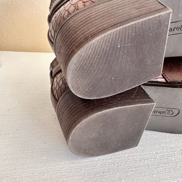 BareTraps Maci Brown Faux Leather Croc Texture Buckle Ankle Booties Women’s 10M - Picture 11 of 13